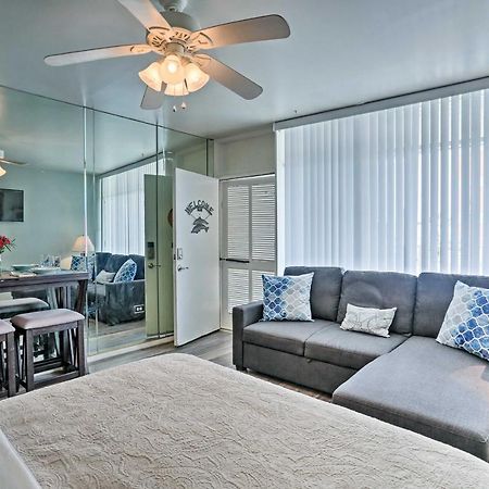 Apartamento Virginia Beach Studio With Balcony And Pool View! Exterior foto