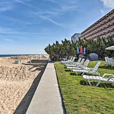 Apartamento Virginia Beach Studio With Balcony And Pool View! Exterior foto